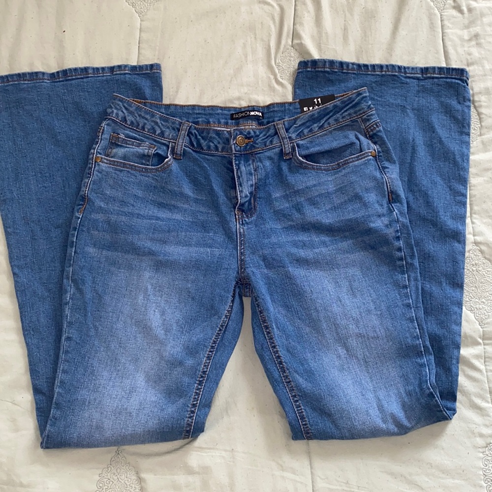 Fashion Nova Flare Jeans Women's Size 11